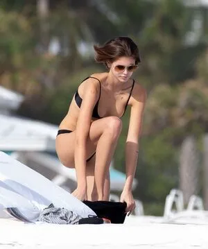 Kaia Gerber OnlyFans Leaked Free Thumbnail Picture - #6fFjFcOyQ0