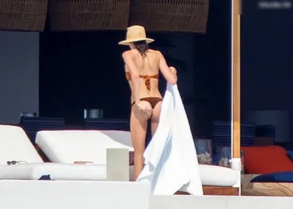 Kaia Gerber OnlyFans Leaked Free Thumbnail Picture - #bRs2tkW4GF