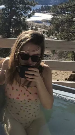 Kaitlyn Dever OnlyFans Leaked Free Thumbnail Picture - #OarxxZWpzv