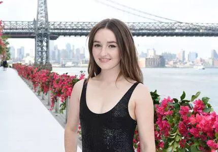 Kaitlyn Dever OnlyFans Leaked Free Thumbnail Picture - #t1QokqWzuF