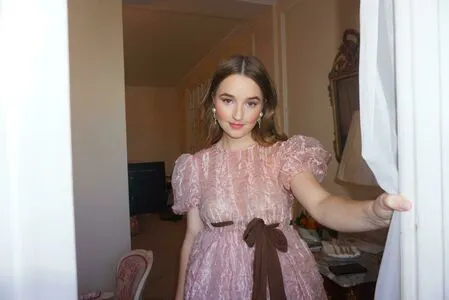 Kaitlyn Dever OnlyFans Leaked Free Thumbnail Picture - #ti3s5IcvKv