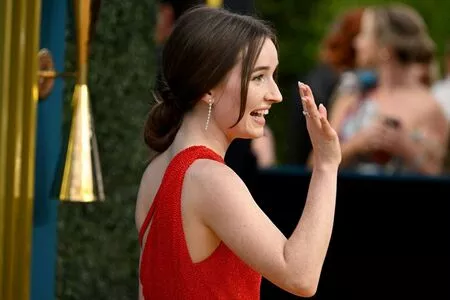 Kaitlyn Dever OnlyFans Leaked Free Thumbnail Picture - #ypHWWtrocF