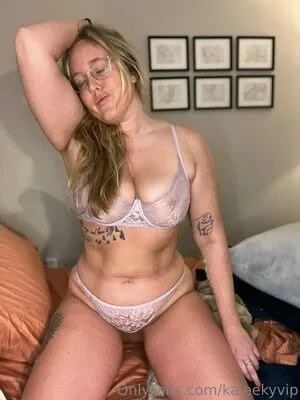 Kaleeky OnlyFans Leaked Free Thumbnail Picture - #HerI0xOiNg