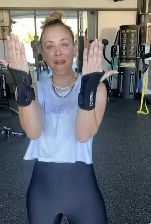 Kaley Cuoco OnlyFans Leaked Free Thumbnail Picture - #3RSfhICYhO