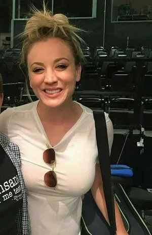 Kaley Cuoco OnlyFans Leaked Free Thumbnail Picture - #992T1txz90