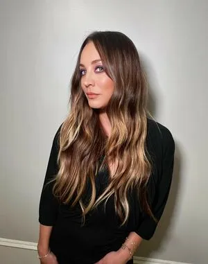 Kaley Cuoco OnlyFans Leaked Free Thumbnail Picture - #dJoyyejZDk