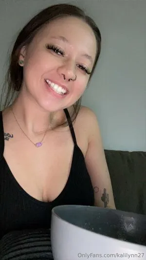 Kalilynn27 OnlyFans Leaked Free Thumbnail Picture - #5MD6R5EYh2