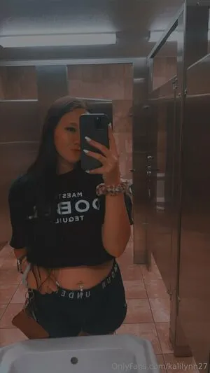 Kalilynn27 OnlyFans Leaked Free Thumbnail Picture - #7tBG7Axpsk