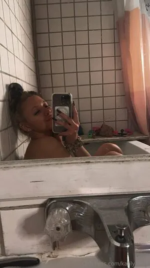 Kalilynn27 OnlyFans Leaked Free Thumbnail Picture - #utPcwDOT2u