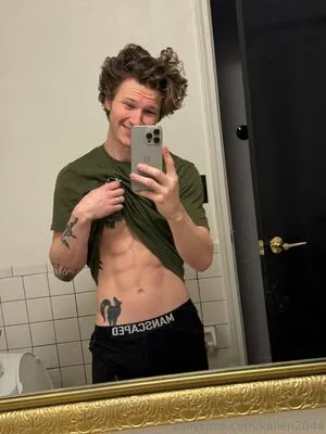 Kallen2044 OnlyFans Leaked Free Thumbnail Picture - #82IA5tcoKf