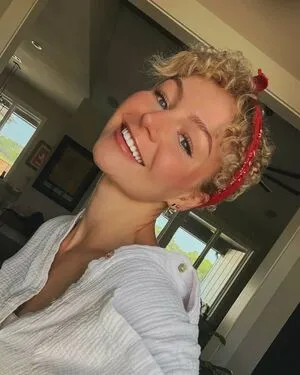 Kallmekris OnlyFans Leaked Free Thumbnail Picture - #TUSq4c411q