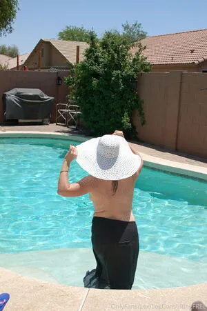 Kamcamcamsfree OnlyFans Leaked Free Thumbnail Picture - #M8YXEY9ofq