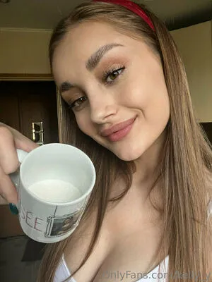 Kamilla Star OnlyFans Leaked Free Thumbnail Picture - #Cpjyg951j0