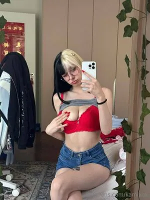 Kamixox OnlyFans Leaked Free Thumbnail Picture - #uhd6wrOuoM