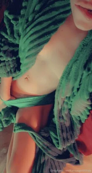 Kansasgirl95free OnlyFans Leaked Free Thumbnail Picture - #ysdxy5egOr