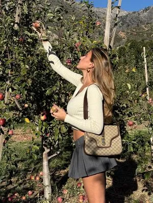 Kara Del Toro OnlyFans Leaked Free Thumbnail Picture - #Q1BP2VLitD