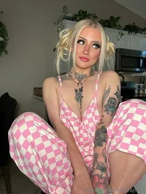 Karajhart OnlyFans Leaked Free Thumbnail Picture - #KP1rBf2UYa