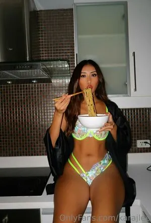 Karajlee OnlyFans Leaked Free Thumbnail Picture - #0PB32uXo4N