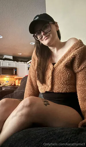 Karathyme3 OnlyFans Leaked Free Thumbnail Picture - #rLHmvti1UP