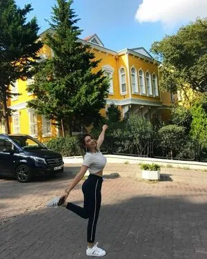 Kardelen Tarkan OnlyFans Leaked Free Thumbnail Picture - #RNhCfxYTle