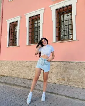 Kardeniz Kilic OnlyFans Leaked Free Thumbnail Picture - #zlQmNq59YB