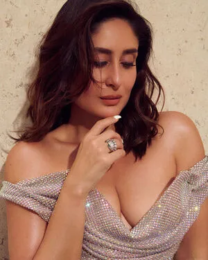 Kareena Kapoor Khan OnlyFans Leaked Free Thumbnail Picture - #wAMip5aCfy