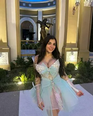 Karely Ruiz OnlyFans Leaked Free Thumbnail Picture - #MuJZul5a1a