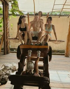 Karen Fukuhara OnlyFans Leaked Free Thumbnail Picture - #LJiz4VPvEm