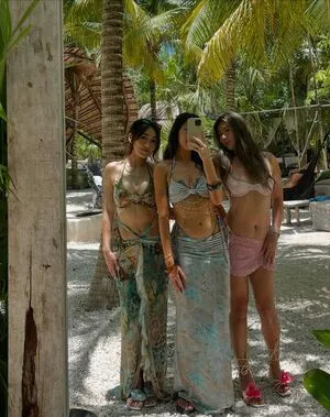 Karen Fukuhara OnlyFans Leaked Free Thumbnail Picture - #obgdddbui3