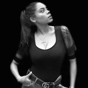Karen Garcia OnlyFans Leaked Free Thumbnail Picture - #Pon10VKEj0