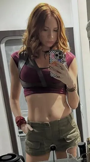 Karen Gillan OnlyFans Leaked Free Thumbnail Picture - #4SDMGrIjN3