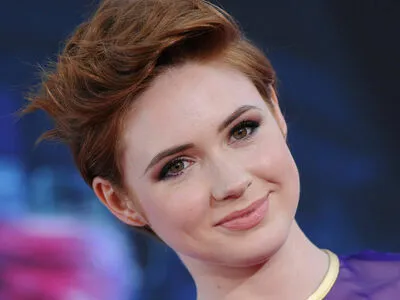 Karen Gillan OnlyFans Leaked Free Thumbnail Picture - #M5nuOSkG0G