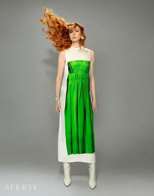 Karen Gillan OnlyFans Leaked Free Thumbnail Picture - #psbGT5ffWt