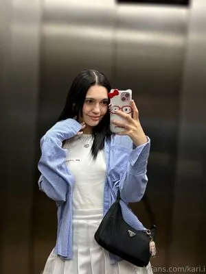 Kari I OnlyFans Leaked Free Thumbnail Picture - #CLPI4D2Ssk