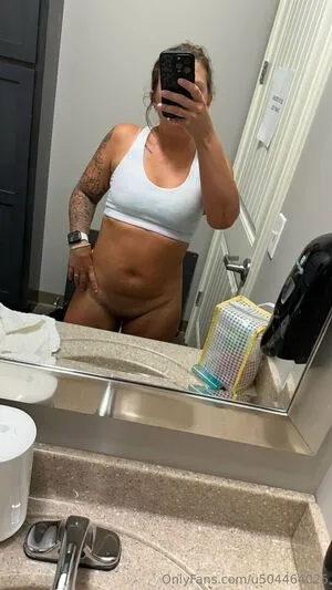 Karie Fun OnlyFans Leaked Free Thumbnail Picture - #crLWSSNsDX