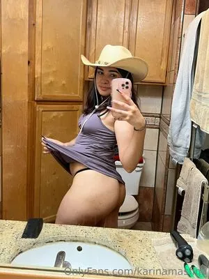 Karinamasfina OnlyFans Leaked Free Thumbnail Picture - #aueHya2FWo