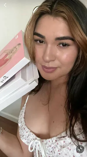 Karinamasfina OnlyFans Leaked Free Thumbnail Picture - #oSnMECxFft
