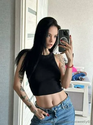 Karinasweety69 OnlyFans Leaked Free Thumbnail Picture - #URylY83vff