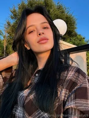 Karinasweety69 OnlyFans Leaked Free Thumbnail Picture - #lpfGLyPBH6