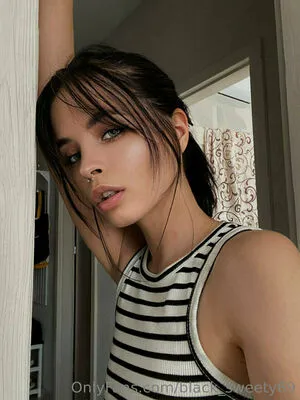 Karinasweety69 OnlyFans Leaked Free Thumbnail Picture - #G3DTJA9cTH
