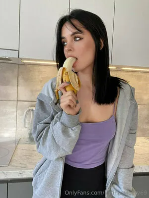 Karinasweety69 OnlyFans Leaked Free Thumbnail Picture - #LbMiTqeb1d