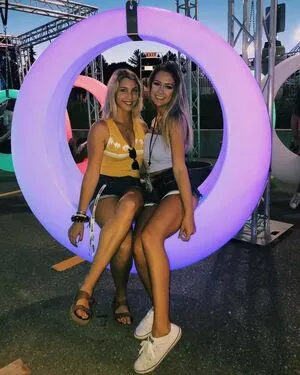 Karisbechard OnlyFans Leaked Free Thumbnail Picture - #HTKcSI0KLZ