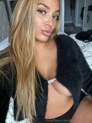 Karissarivera OnlyFans Leaked Free Thumbnail Picture - #Sg4bdSHPy1