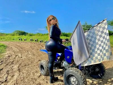 Karlaalarcon OnlyFans Leaked Free Thumbnail Picture - #NFRo9DRIJE