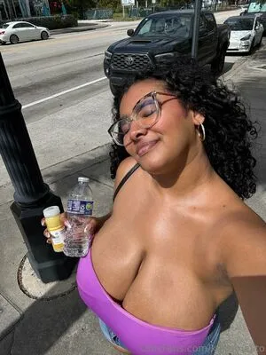 Karlamelito OnlyFans Leaked Free Thumbnail Picture - #AriLejGLwQ