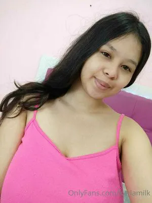 Karlamilk OnlyFans Leaked Free Thumbnail Picture - #1Jnw6E2Qkw