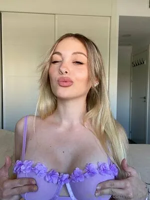 Karlanyx OnlyFans Leaked Free Thumbnail Picture - #xEAPpajvsi