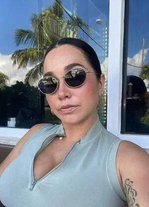 Karleegrey OnlyFans Leaked Free Thumbnail Picture - #x7TxieAAEC