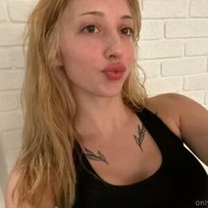 Karli Mergenthaler OnlyFans Leaked Free Thumbnail Picture - #AJ4qVSajY5