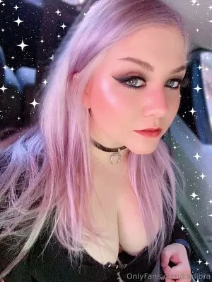Karlibra OnlyFans Leaked Free Thumbnail Picture - #MrcsCH4ikm